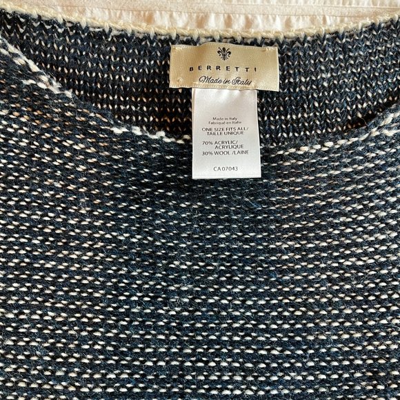 Berretti Italian Poncho - Picture 4 of 6